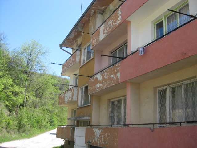 Двустаен апартамент в Михалково