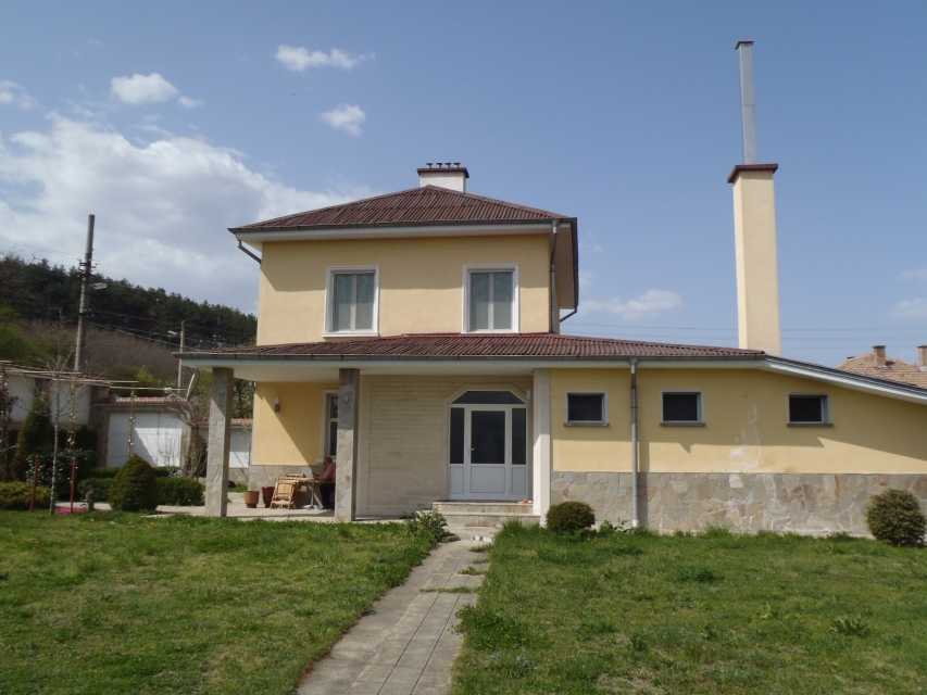Къща в Богдан