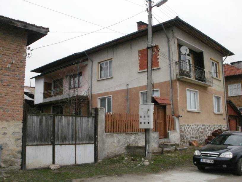 Двустаен апартамент в Бачево