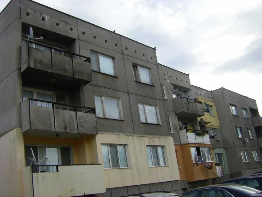 Тристаен апартамент в Драговищица