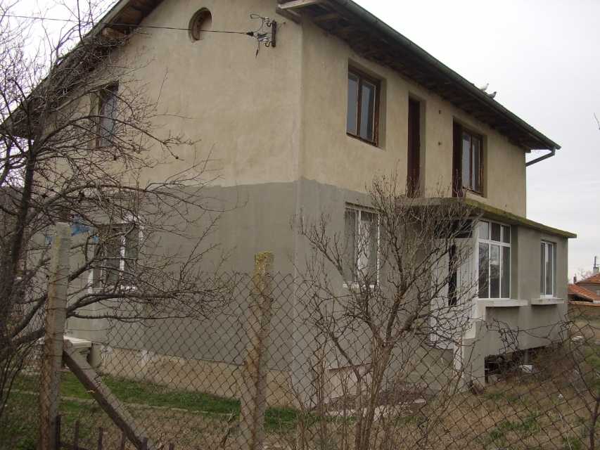 Къща в Калояново