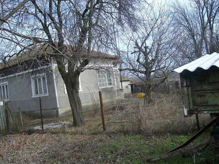 Къща в Писарово
