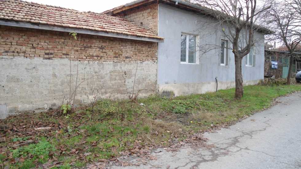 Къща в Дибич