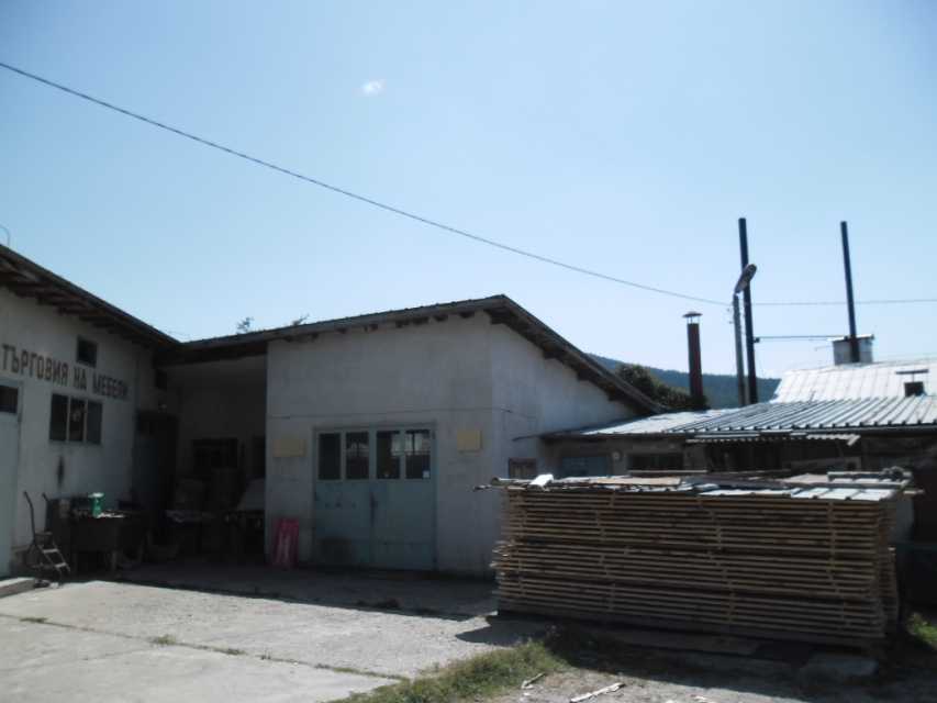 Производствен имот в Дорково