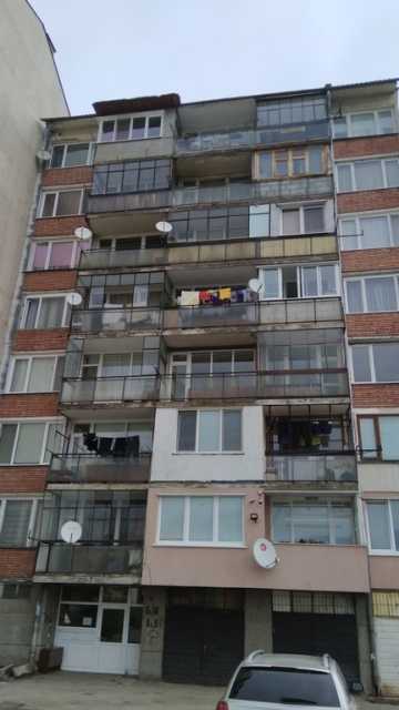 Тристаен апартамент в САМОКОВ