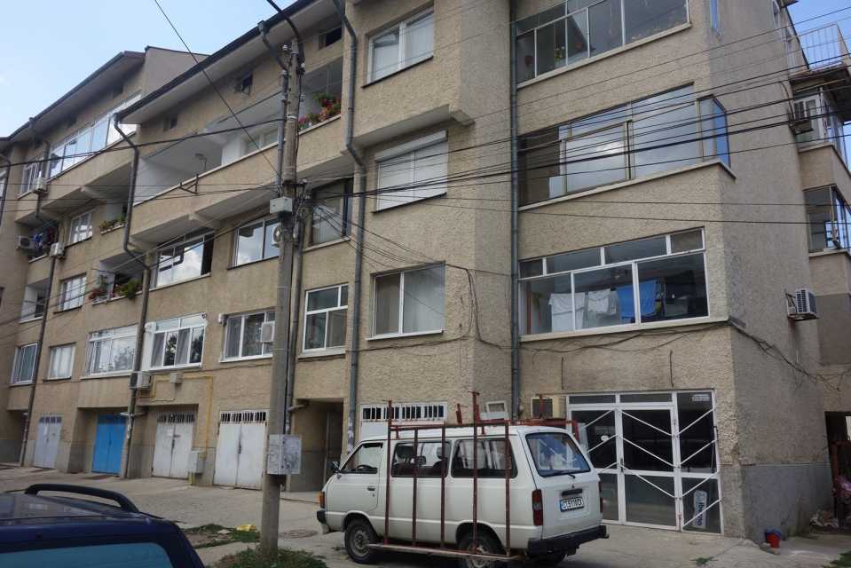 Тристаен апартамент в КАЗАНЛЪК
