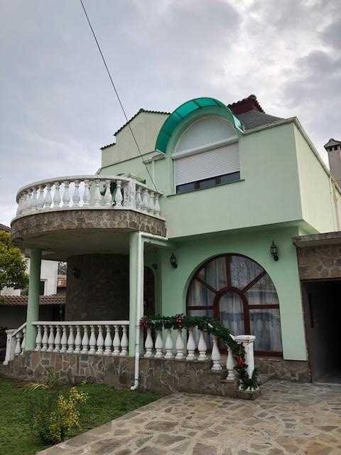 Къща в Марково