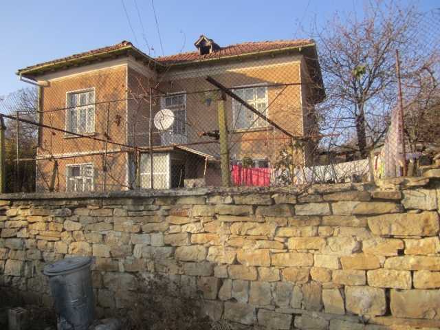 Къща в Добромирка