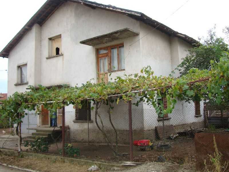 Къща в Новачене