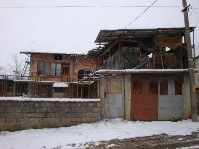 Къща в Дебнево