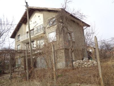 Къща в Иново