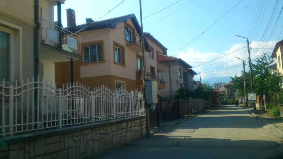 Къща в САМОКОВ