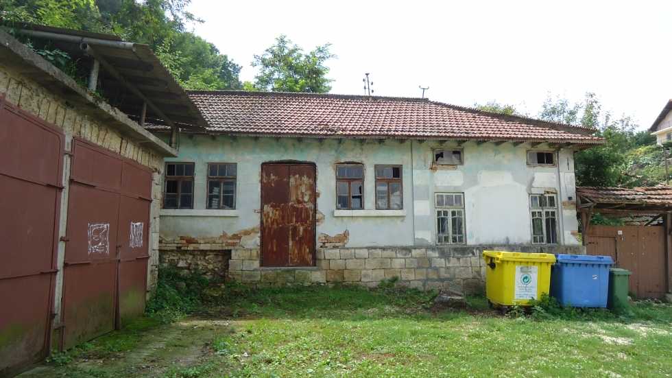 Къща в Кошов