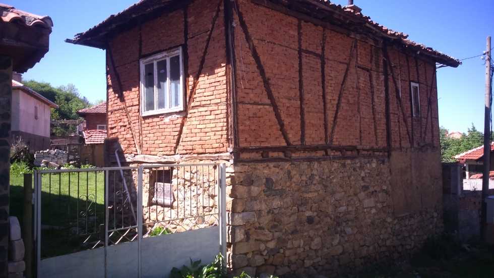 Къща в Сапарево