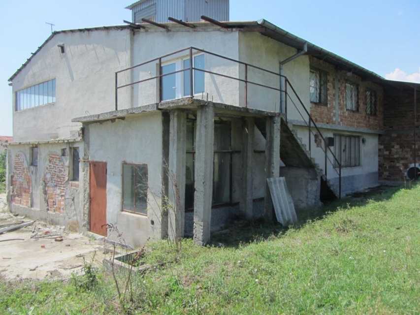 Производствен имот в Кочериново