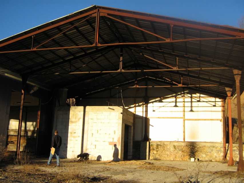 Производствен имот в Турян