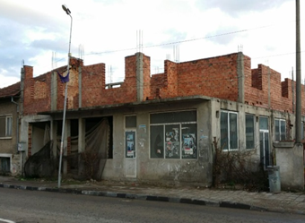Търговски имот в гр. Димово