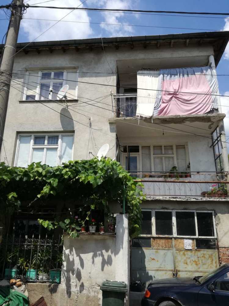 Етаж от къща в гр. Ивайловград
