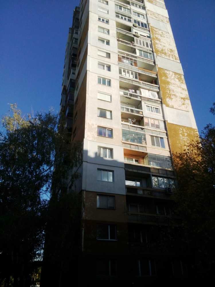 Тристаен апартамент в гр. София