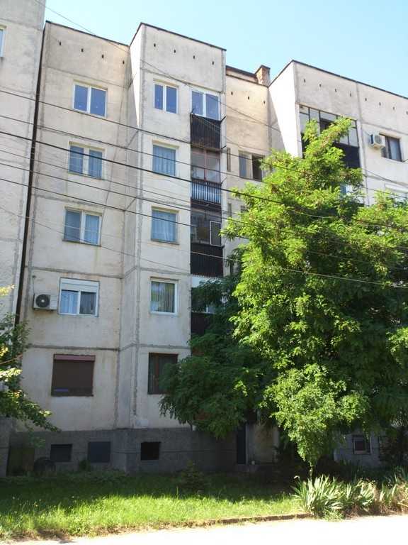 Тристаен апартамент в гр. Петрич