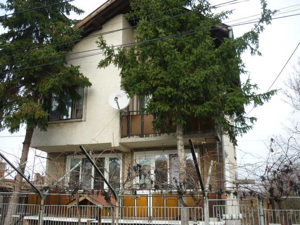 Къща в с. Сандрово