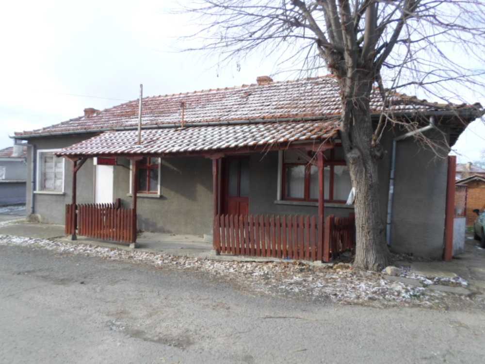 Къща в с. Славянци