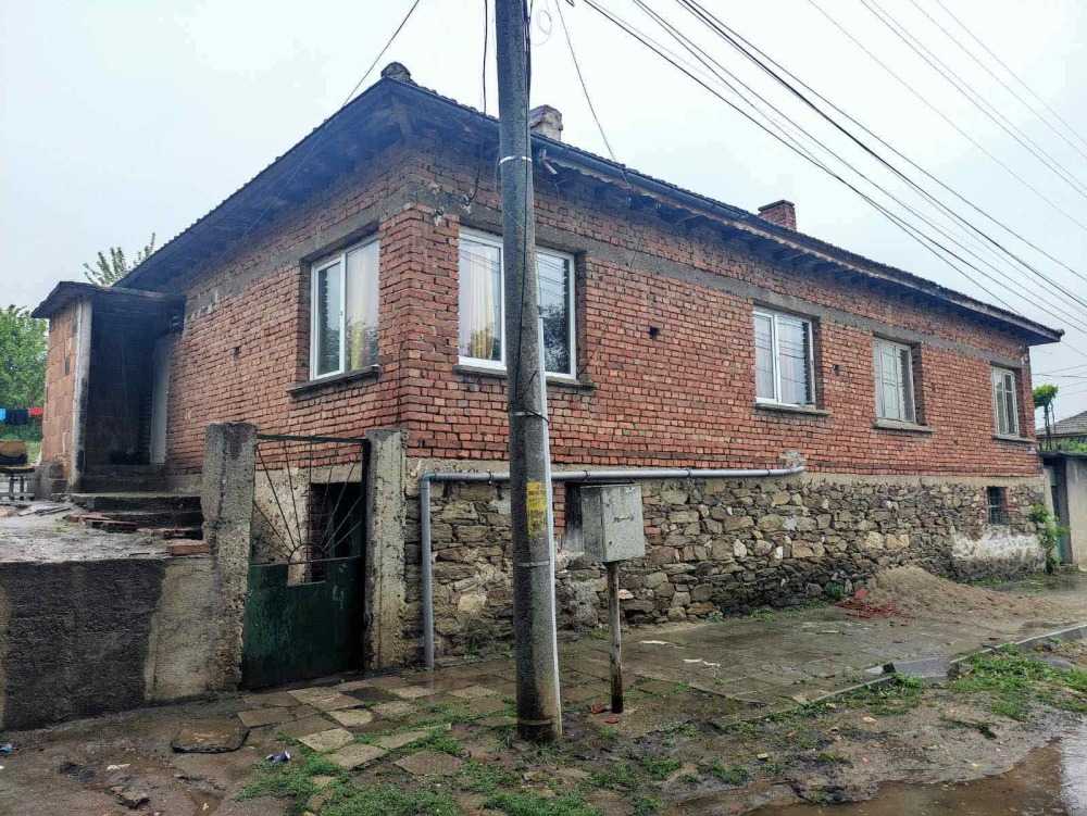 Парцел с къща в гр. Симеоновград
