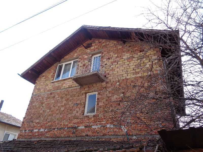 Етаж от къща в КОСТИНБРОД