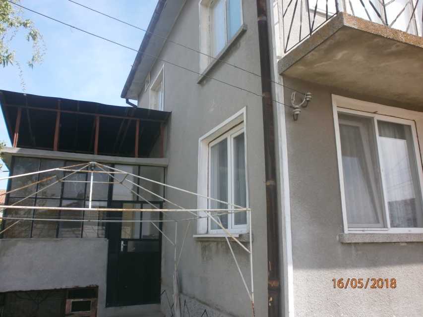 Етаж от къща в БАЛЧИК