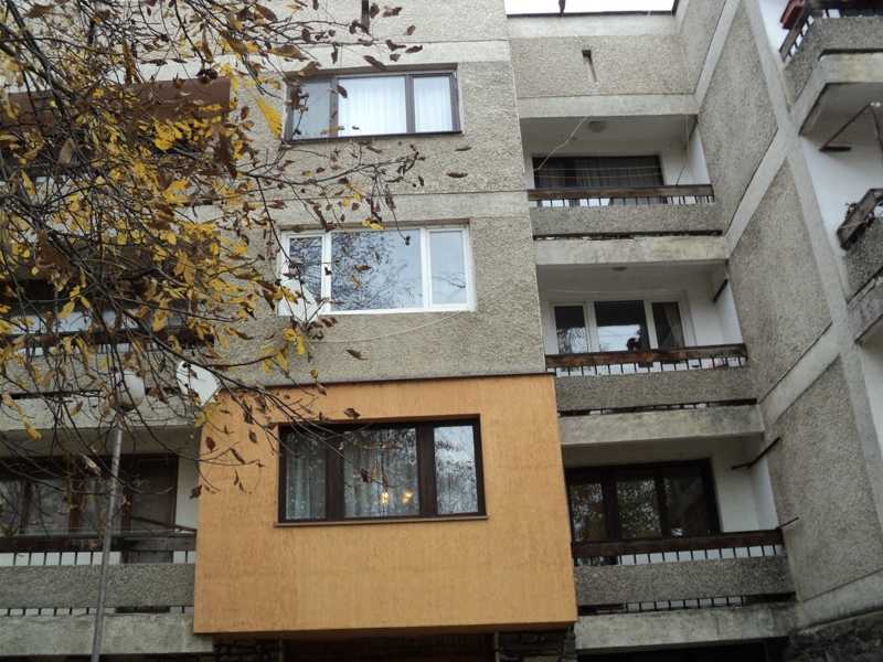 Тристаен апартамент в Белица