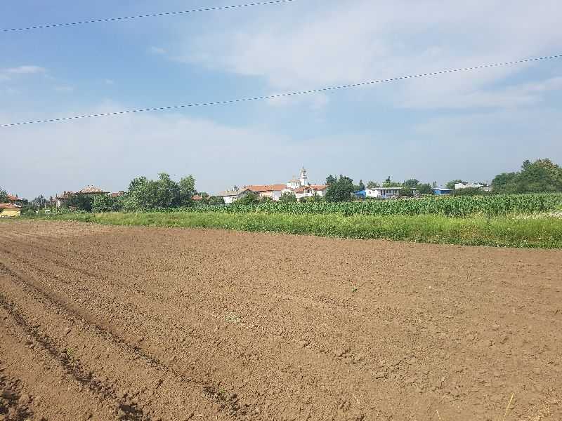 Земеделска земя в Петърч