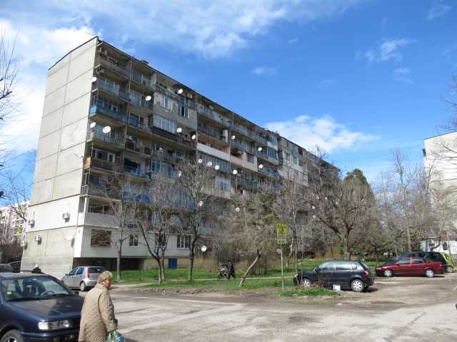 Двустаен апартамент в ХАСКОВО