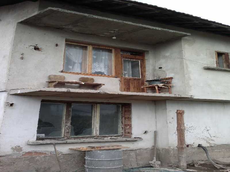 Къща в Новачене