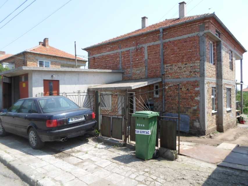Къща в Българово