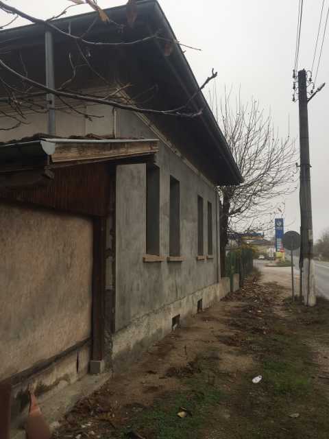 Жилищна сграда в Брестница