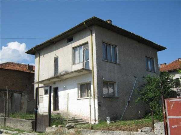 Жилищна сграда в Белово