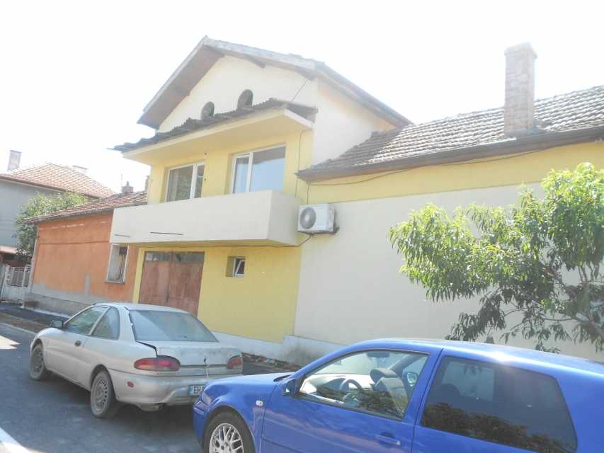 Къща в Летница