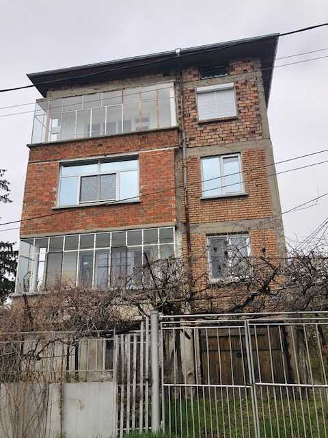 Етаж от къща в гр. Пловдив