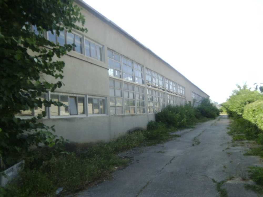 Производствен имот в гр. Луковит