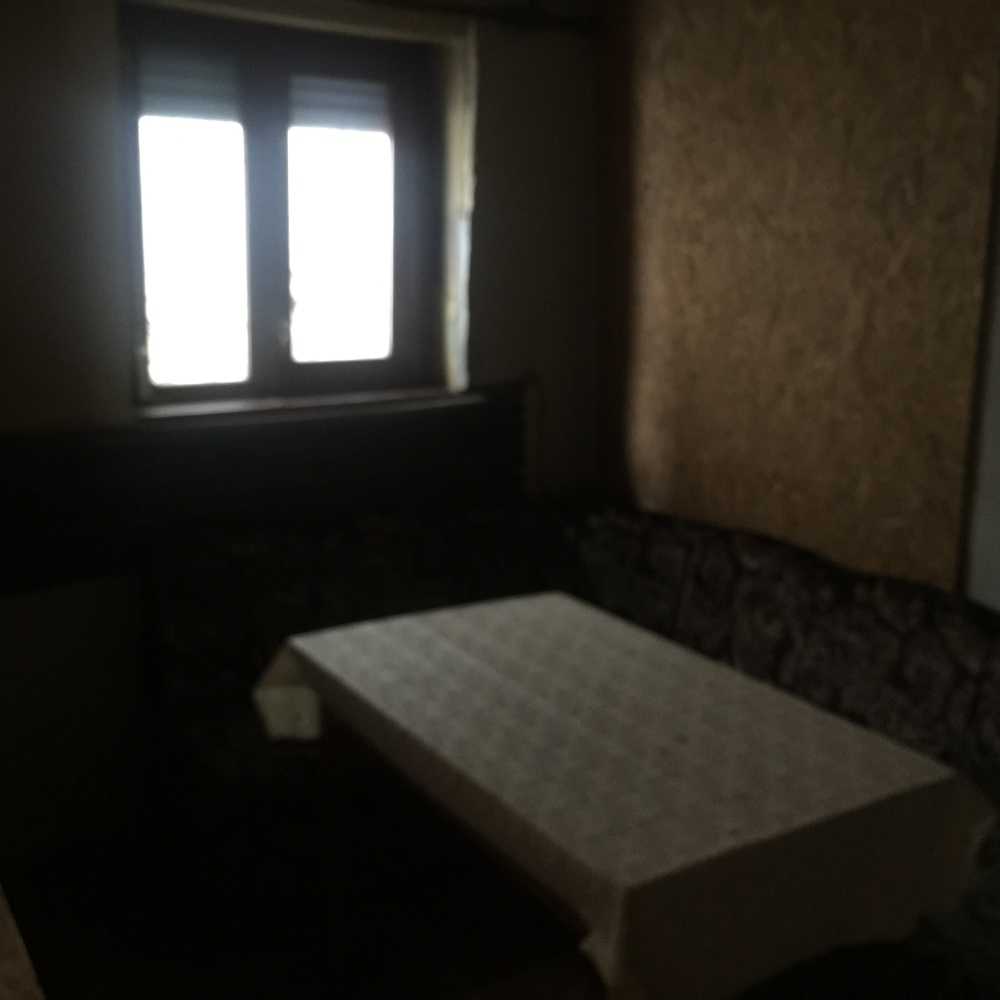 Парцел с къща Свищов