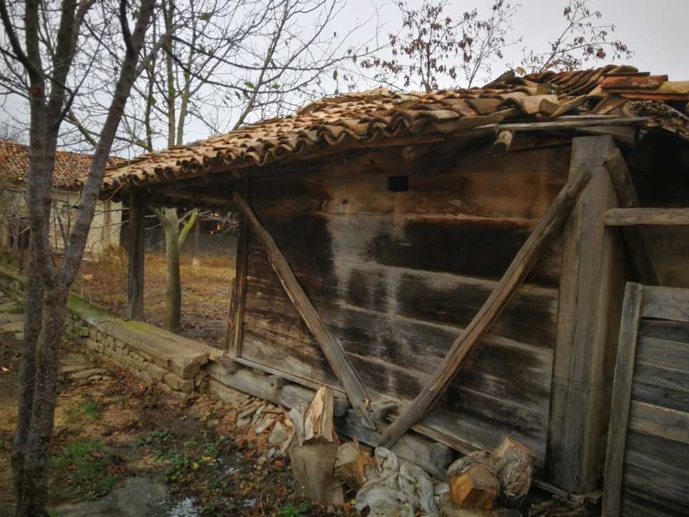 Парцел с къща Ново Янково