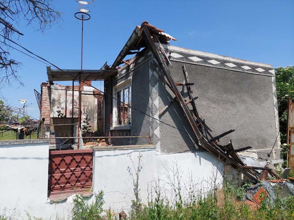 Парцел с къща Болярино