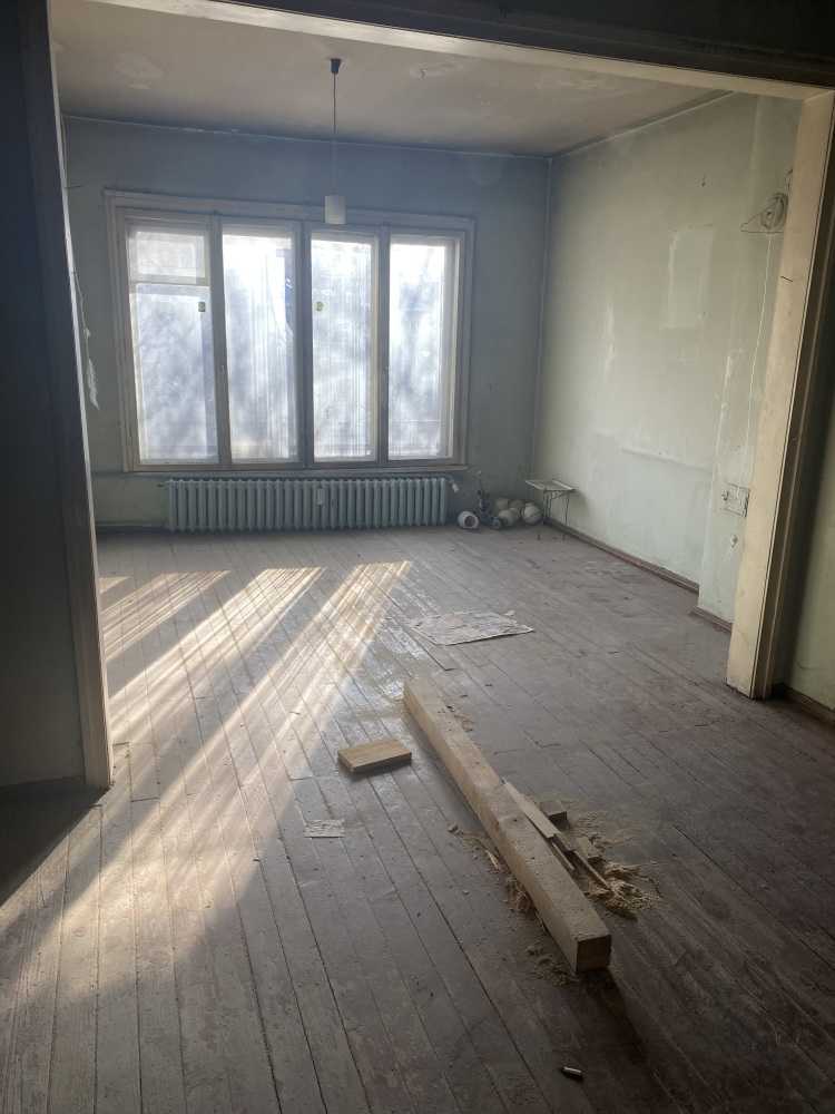 Тристаен апартамент в гр. София