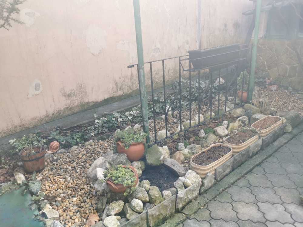 Парцел с къща Варна