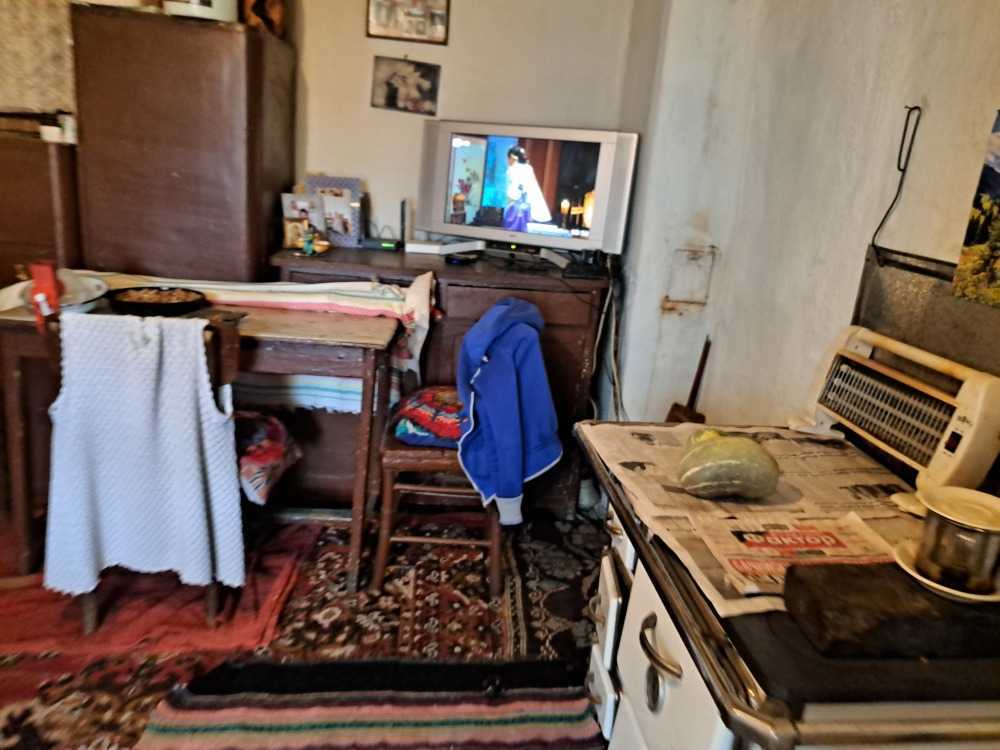 Парцел с къща Карнобат