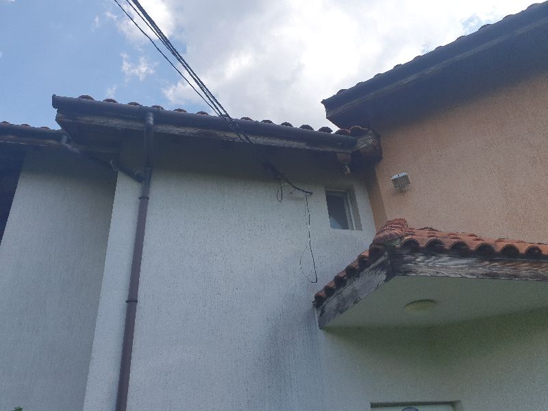 Парцел с къща Годеч