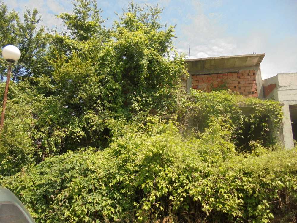 Парцел с къща Балчик