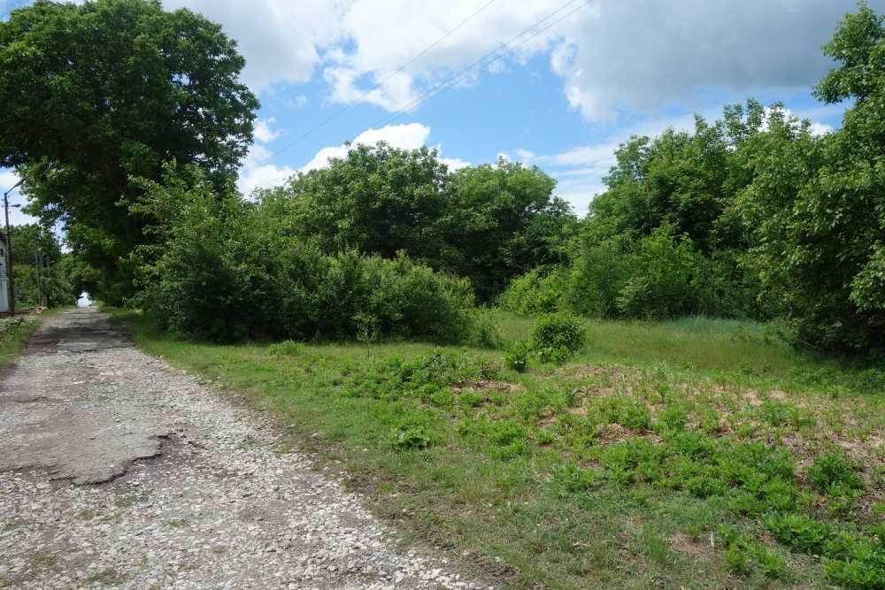 Парцел с къща в Стефан Стамболово