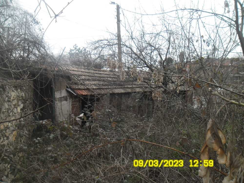 Парцел с къща Кирилово