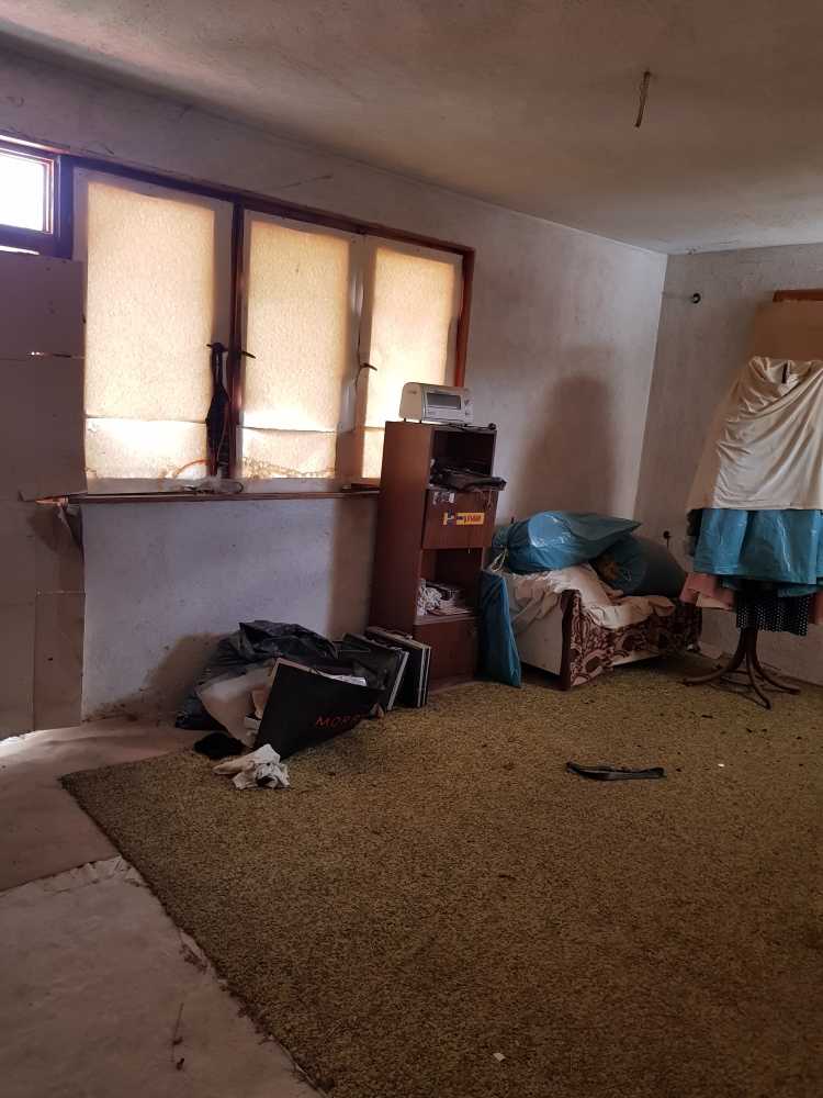 Парцел с къща Неделино